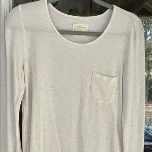 EUC Lilly Pulitzer Luxletic long sleeve Oatmeal colored tee, size xs